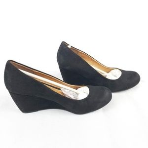 Cl by Chinese Laundry Women's Nima Wedge Pump 6M